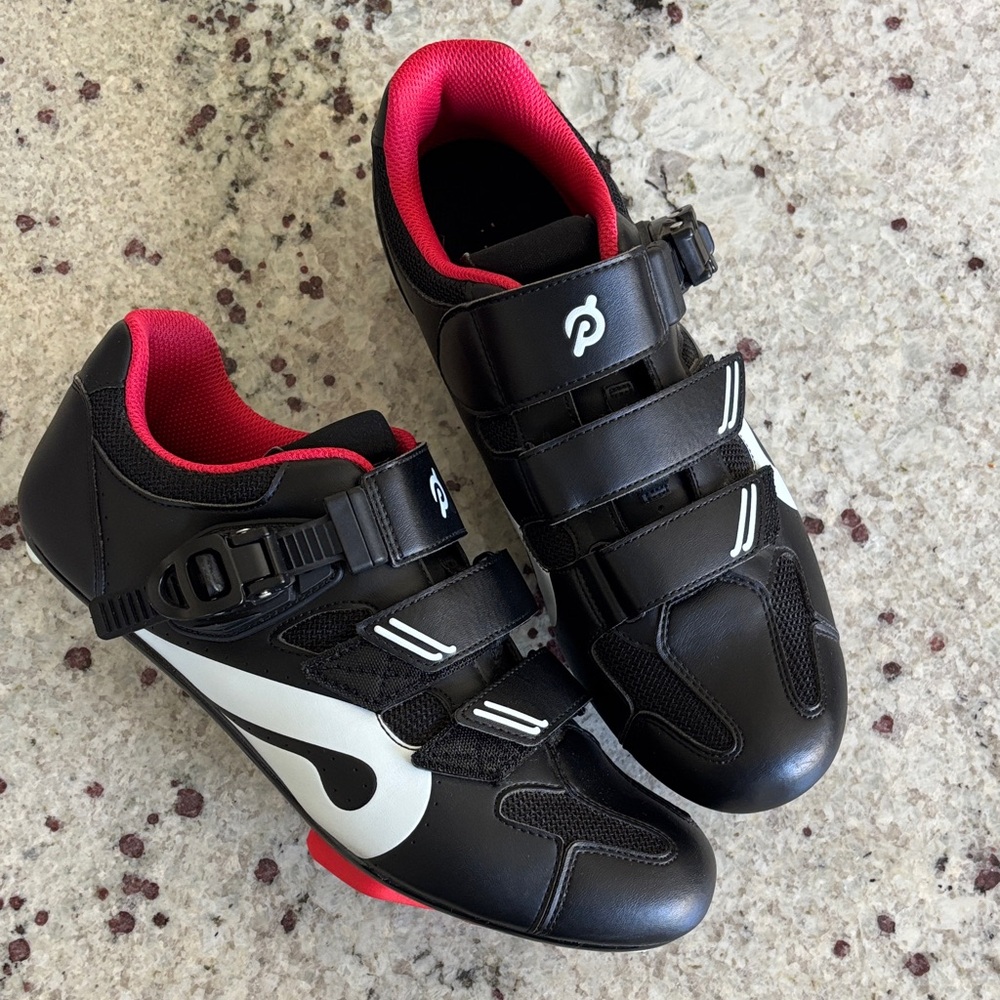 Peloton Black and Red Cycling Shoes Size 43